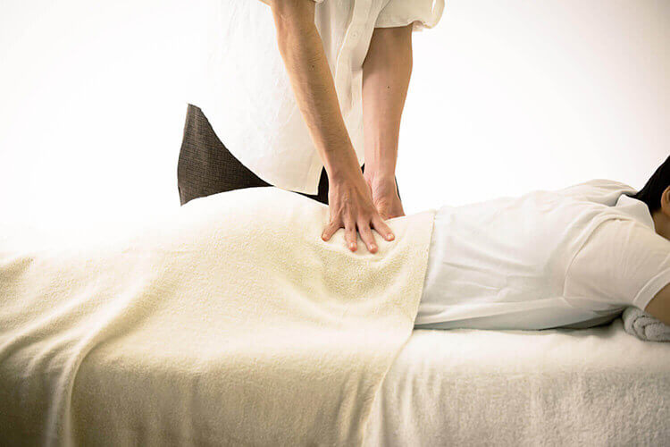 施術中のイメージ